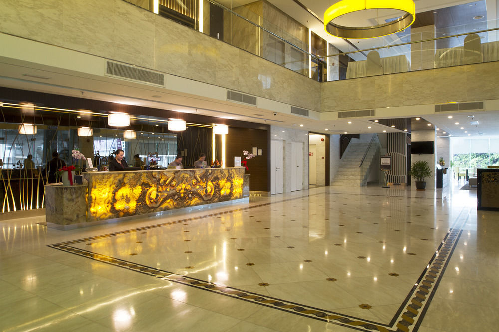 Promenade Hotel Bintulu Exteriör bild