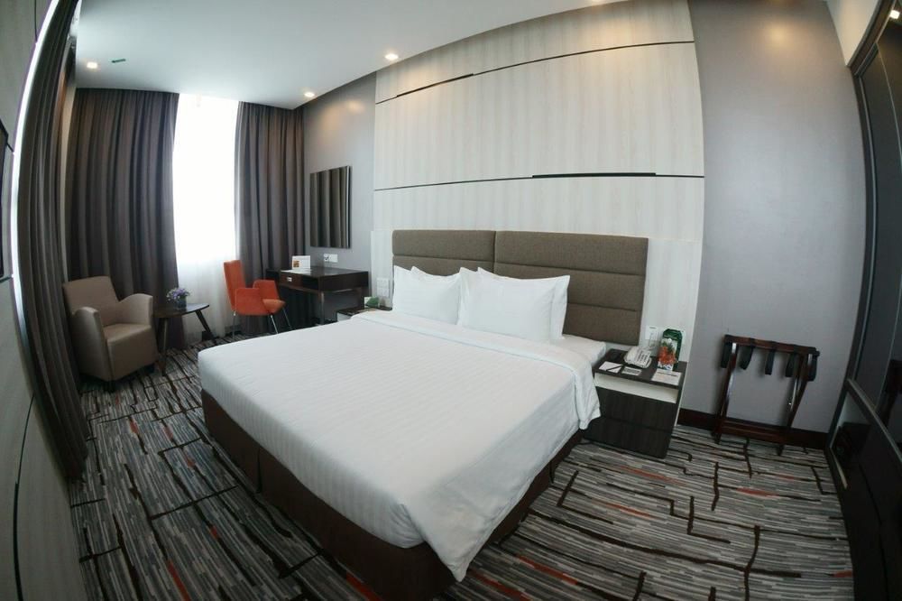 Promenade Hotel Bintulu Exteriör bild