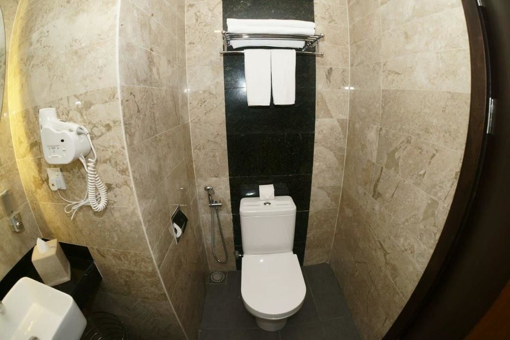 Promenade Hotel Bintulu Exteriör bild