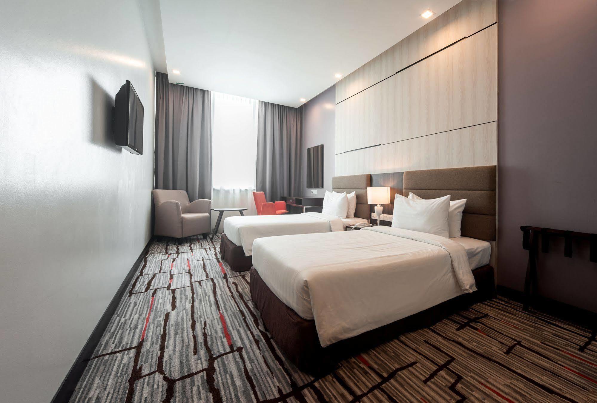 Promenade Hotel Bintulu Exteriör bild