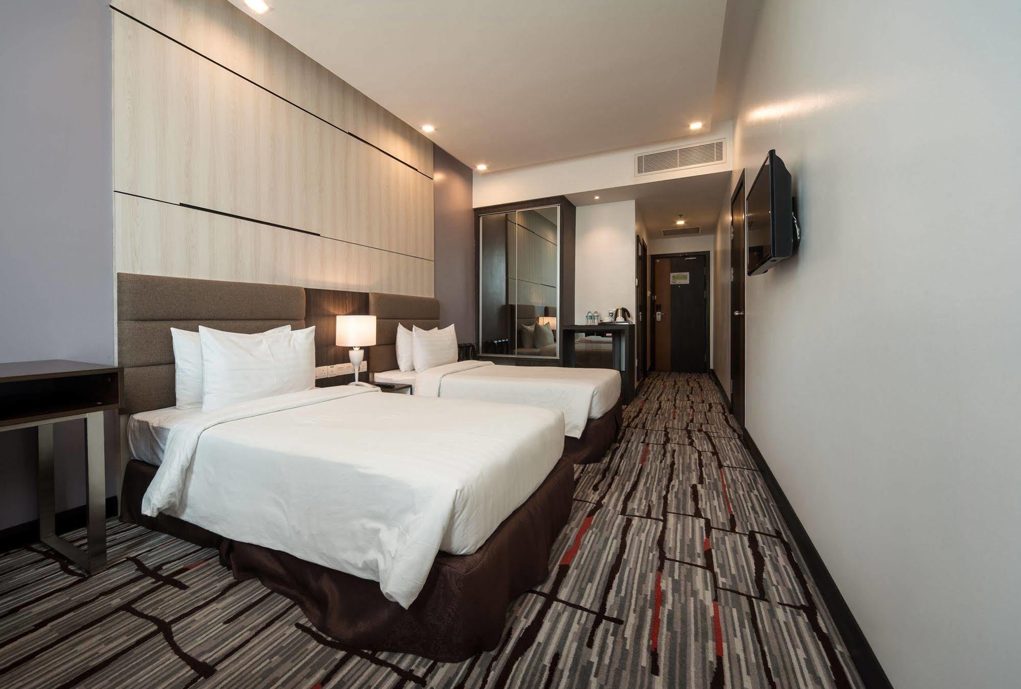 Promenade Hotel Bintulu Exteriör bild
