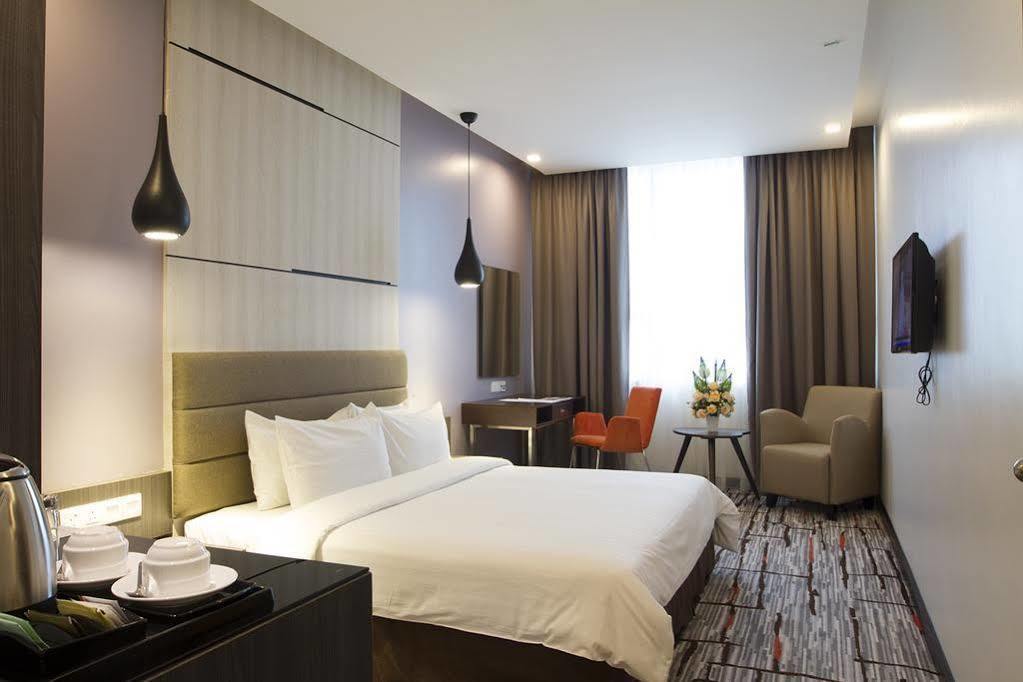 Promenade Hotel Bintulu Exteriör bild